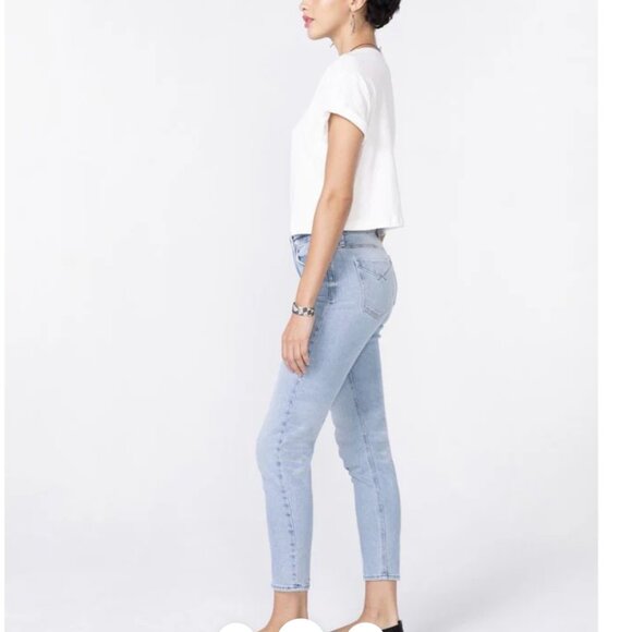 Unpublished Debbie Jean - Picture 6 of 9